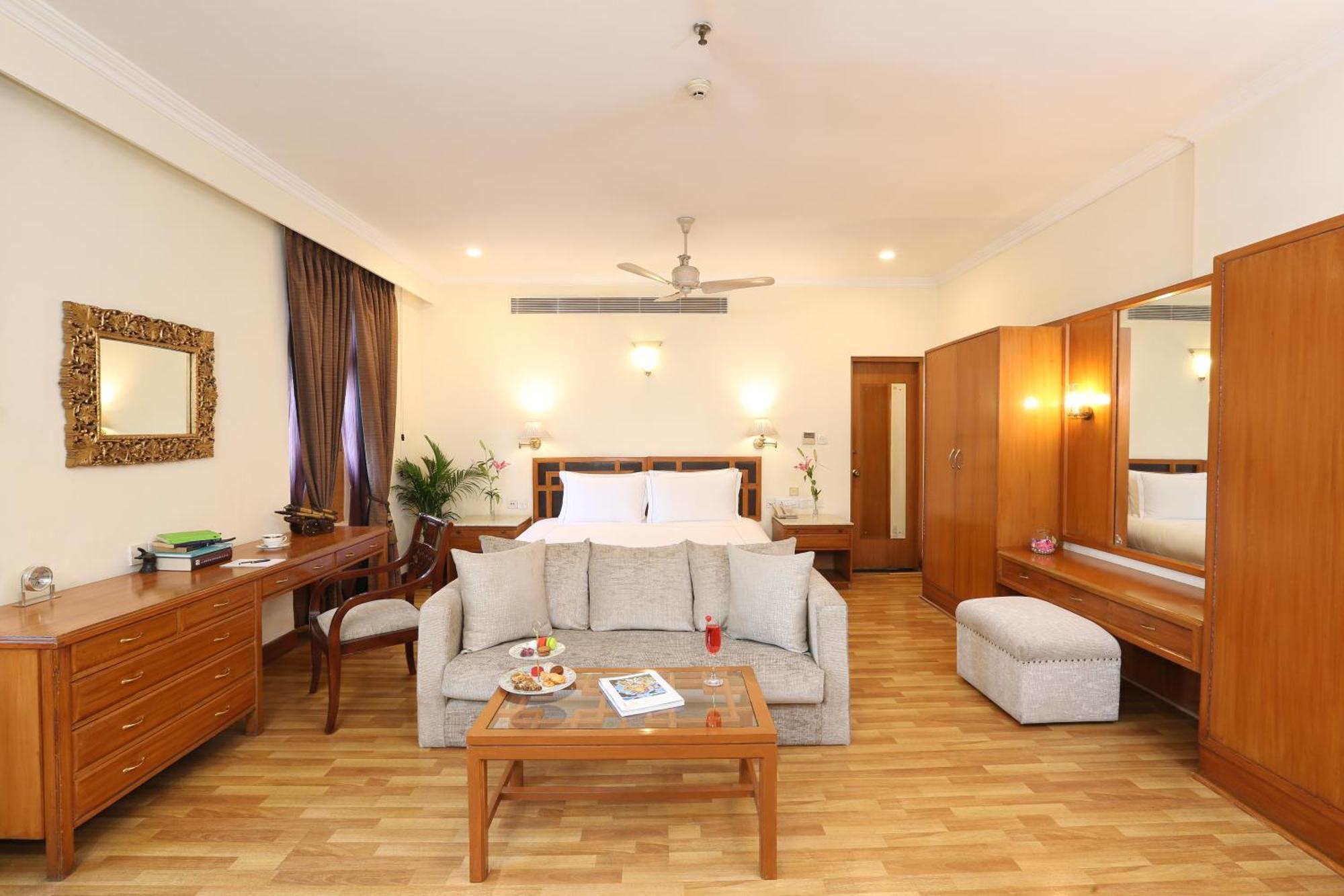 Ambassador, New Delhi - Ihcl Seleqtions Hotel Kültér fotó A suite at the Taj Bengal