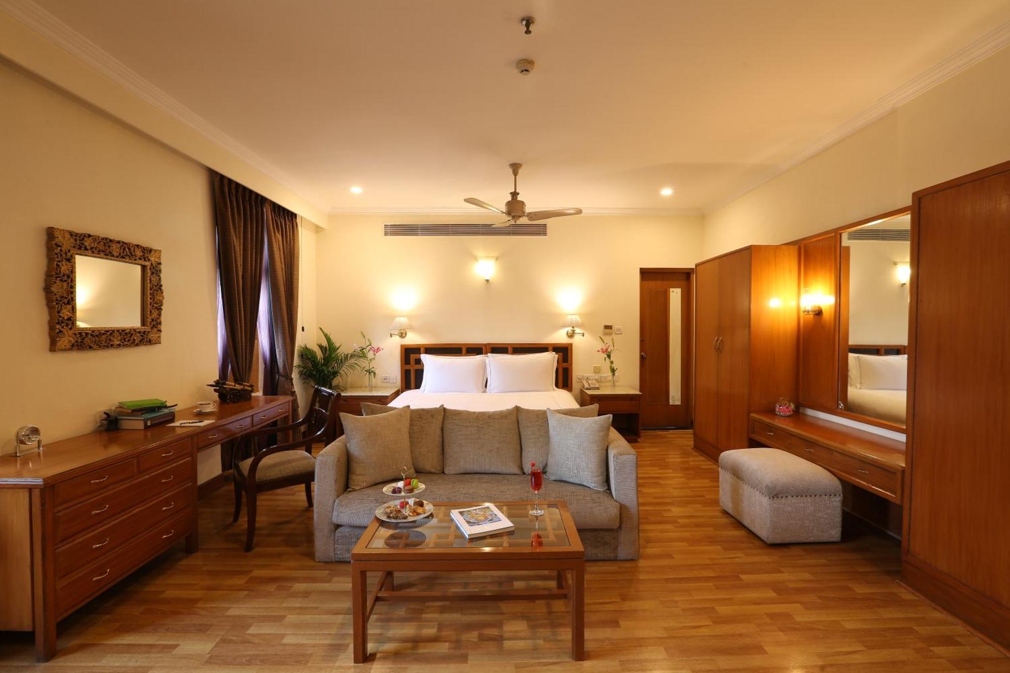 Ambassador, New Delhi - Ihcl Seleqtions Hotel Kültér fotó A suite at the Taj Bengal
