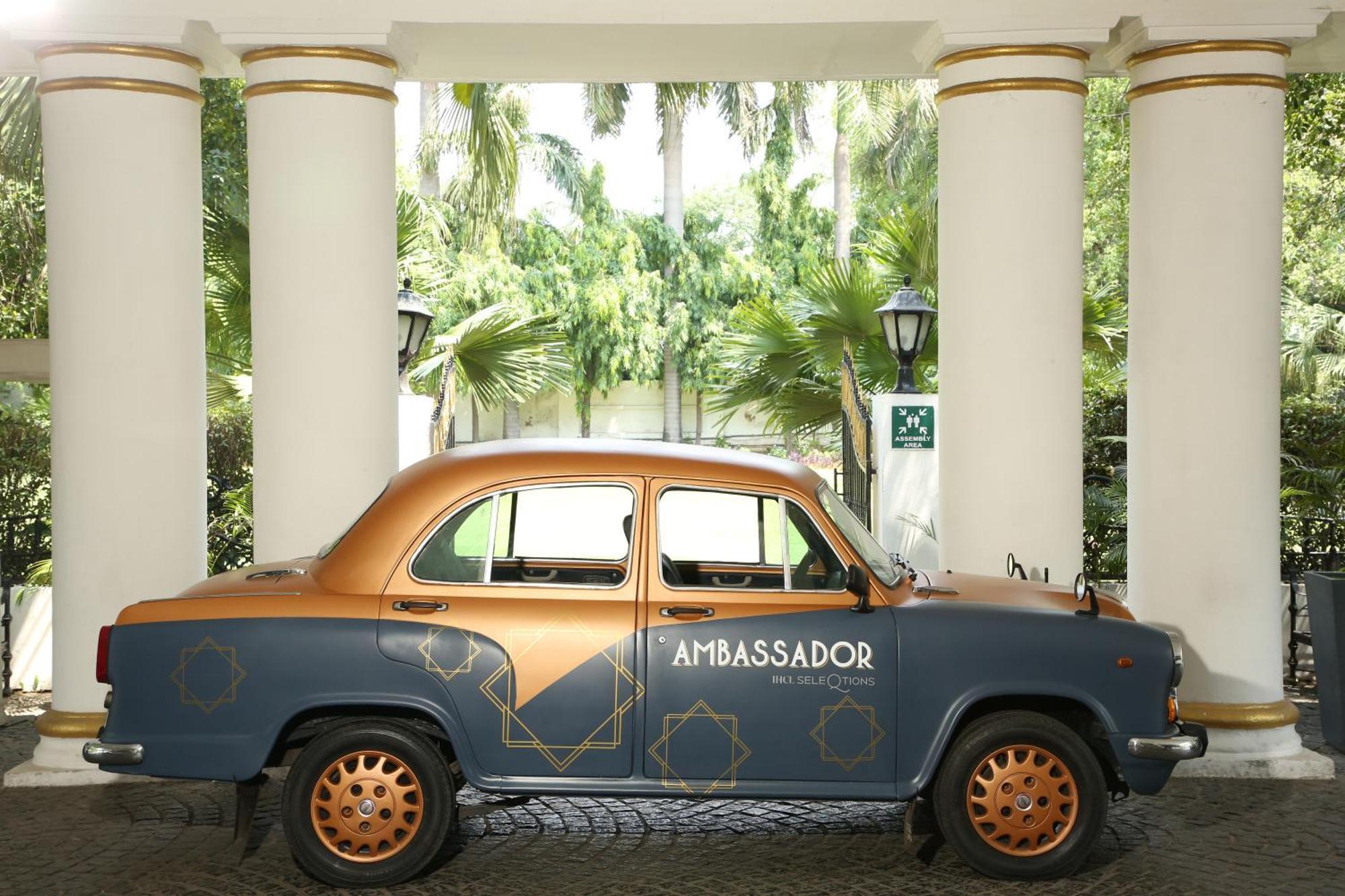 Ambassador, New Delhi - Ihcl Seleqtions Hotel Kültér fotó Ambassador car