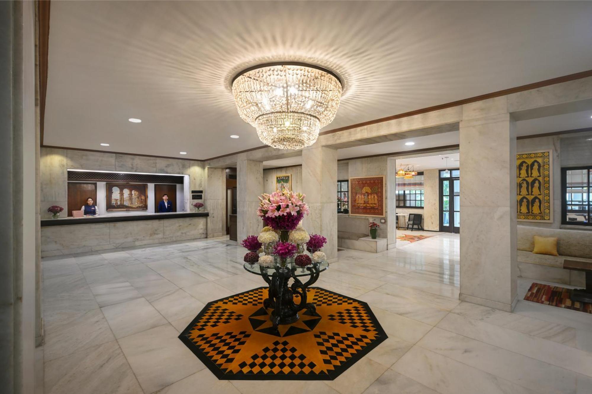 Ambassador, New Delhi - Ihcl Seleqtions Hotel Kültér fotó Lobby