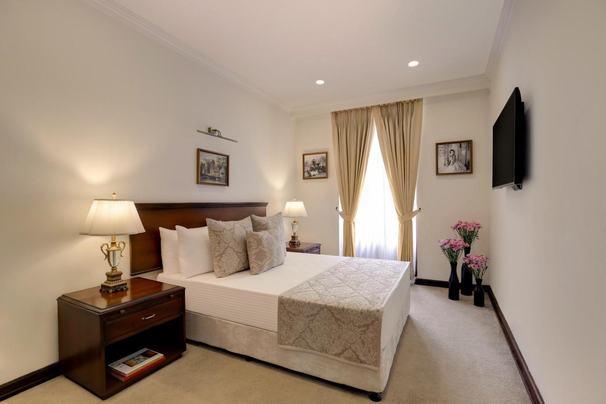 Ambassador, New Delhi - Ihcl Seleqtions Hotel Kültér fotó A room at the hotel